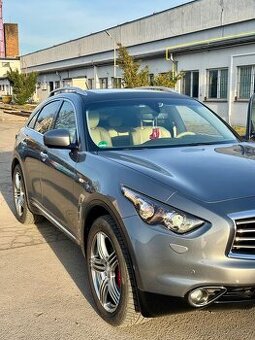 INFINITI FX30DS / QX70S – 4x4 – 2012 – 116.000 km – PLNÁ VÝB
