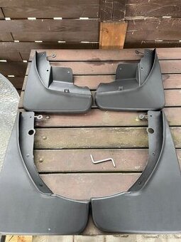Zasterky, lapace necistot Jeep