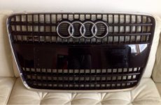 MASKA GRILL AUDI Q7 4L0 853 651 CHROM