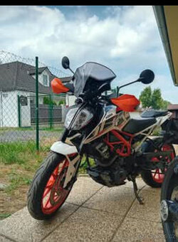 KTM duke 390