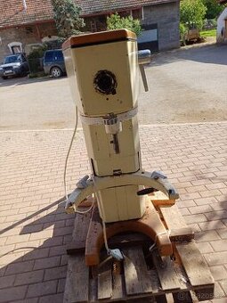 Univerzální míchací robot