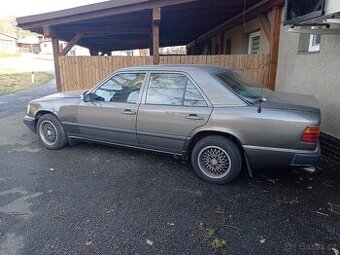 W124