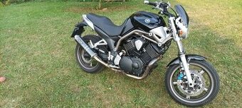 Yamaha BT 1100