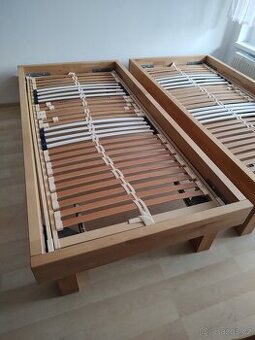 Masivní buková postel 200 x 90 cm + rošt Matraflex