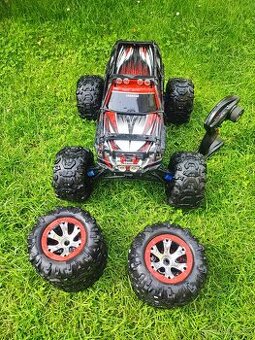 RC auto Traxxas Summit 1:8 TQi RTR
