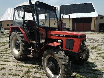 Kolový traktor ZETOR 7745