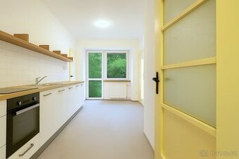 Pronájem 1+1 s balkonem na ul. Zahradníkova, Brno - Veveří