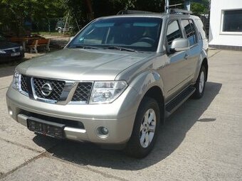 Nissan  Pathfinder  2.5 dCi