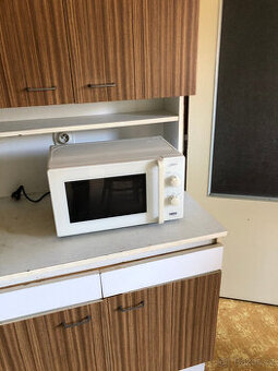 mikrovlnná trouba zanussi