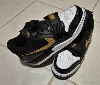 Tenisky NIKE Air Jordan Legacy 312 LOW vel.39