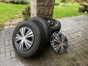 Zimní pneu Michelin Agilis Alpin 215/75/16 + plechové disky