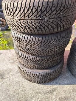 Celoroční pneu 225/55 R17  Sada Č.104