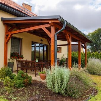 Nabízím k prodeji kvalitní dřevěnou pergolu