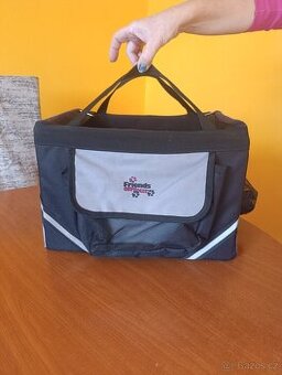 Taška má psa na kolo