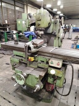 Univerzální frézka TOS FA 4 U