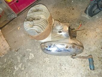 Jawa 350 panelka motor