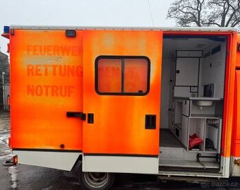 Nástavba ze sanitniho vozidla