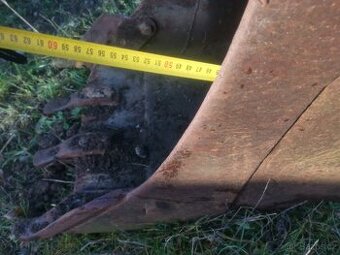 Lžíce traktorbagr JCB