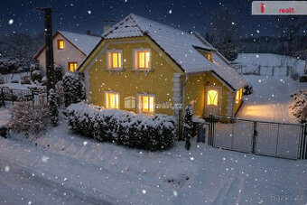 Prodej rodinného domu po kompletní rekonstrukci, 100 m² – Bl