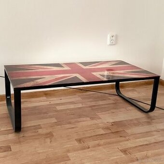 Konferenční stolek London