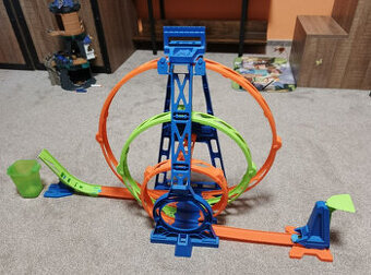 Hot Wheels Action Triple Loop