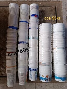 Kelímky květináče sadba