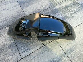 Originální přední blatník na BMW R100R