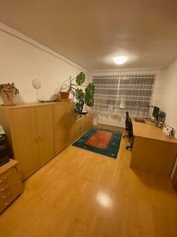 Prodám vybavení domácí kanceláře