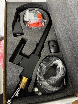 Kuchyňská baterie s hadicí a dotykovým spouštěním