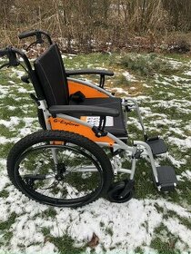 Ultralehký skládací invalidní vozík 45 cm