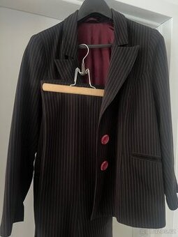 Elegantní kalhotový kostým - 1