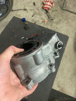 Válec s pístem na husqvarna sm 125 - 1