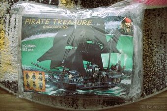 Lego Pirátská lod