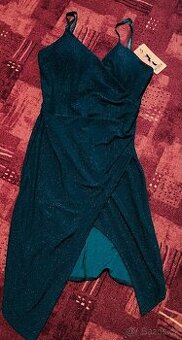 Dámské společenské šaty , nové , butik