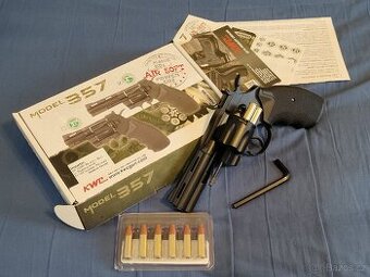 Airsoft revolver 357 KWC, 6 mm