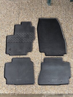 Gumové koberce Ford Mondeo