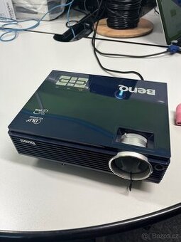 Projektor Benq (4.)