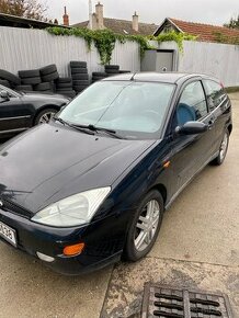 Ford Focus, benzin 1.6 Zetec 74kW rok 2001
