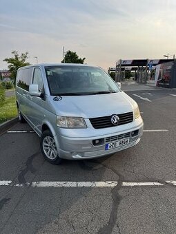 VW. Trasporter T5 2.5TDi 128kw 5míst Long