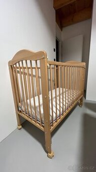 Dětská postýlka 120x 60, 3 výšky, stahovací bok, kolečka