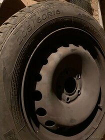 Letní pneu 205/60 R16 s disky 6,5x16 Renault