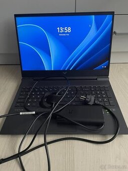 Herní Notebook HP Victus- GTX 1650 / Ryzen 5 / 8GB