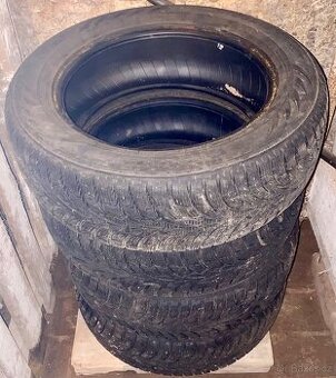 Sada Nokian Zimní Pneu 15” 4ks 185/60/15 - 1