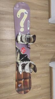 Snowboard s vázáním Gravity