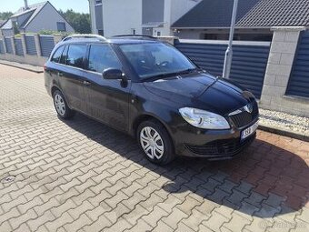 Škoda Fabia 1.6 TDI,r.v.9/2011,klima, combi - 1