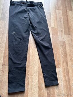 Sportovní chlapecké legíny zateplené, 140.-152 Decathlon