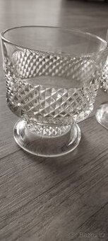 retro sklenene pohary