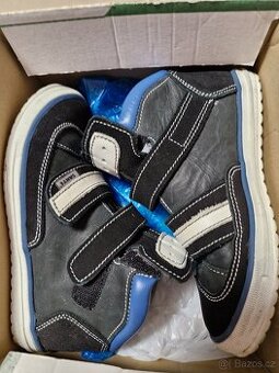 Celoroční kožené boty Santé 33