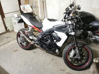 Triumph Street Triple 675 R STUNT