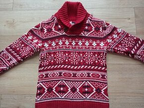 Teplý svetr  velikost 122/128